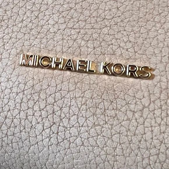 Michael Kors Nolita Hobo Leather Shoulder Bag NWT - Picture 9 of 11